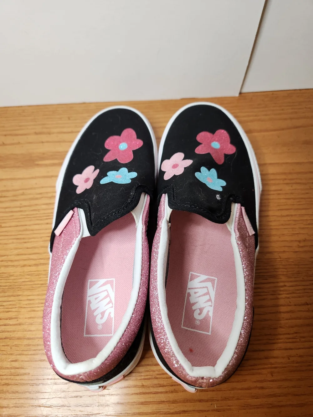 NWOT Vans girls slip on sneakers size 2